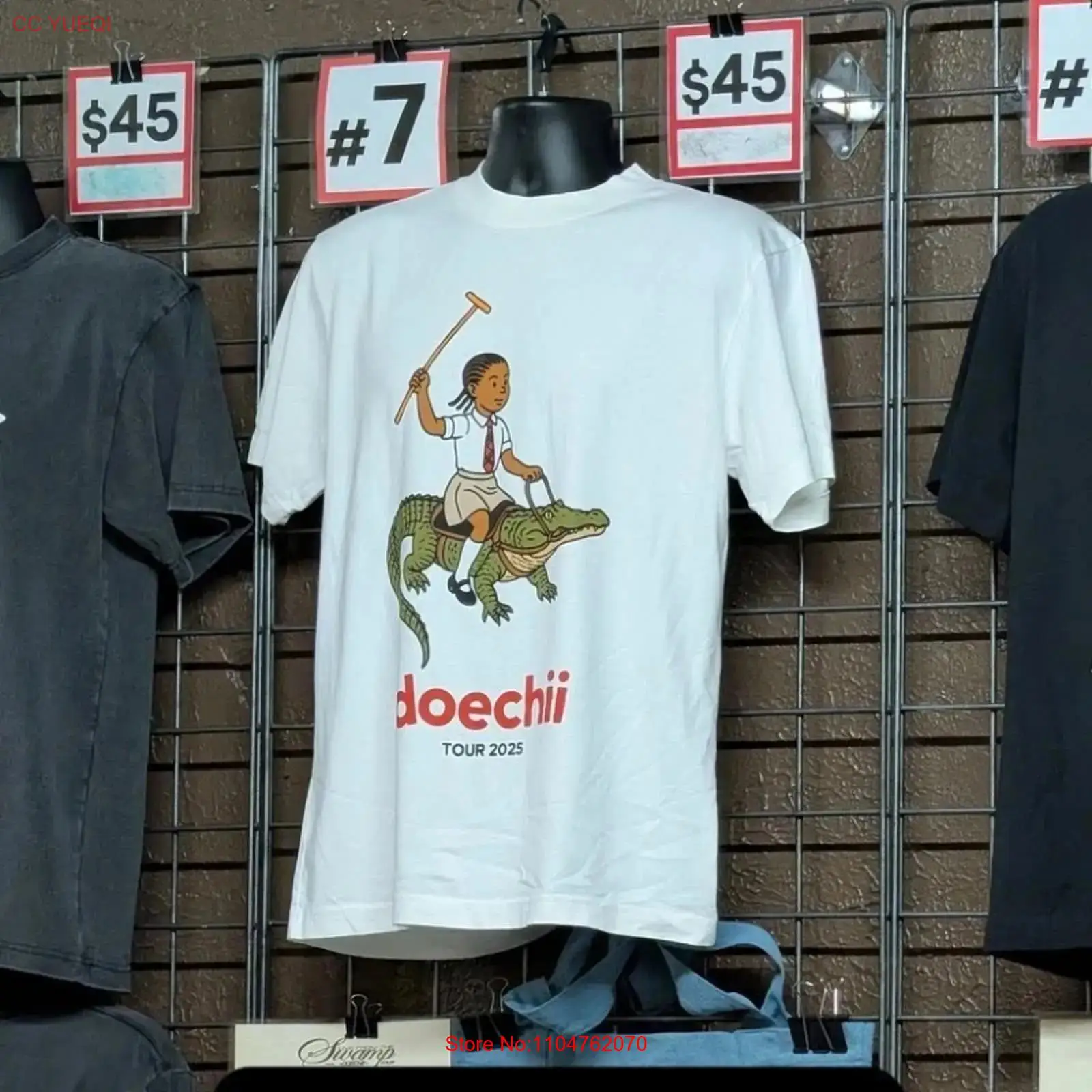 Новая одежда Doechii: футболка – обзор и цена Vintage Fashion In 2025